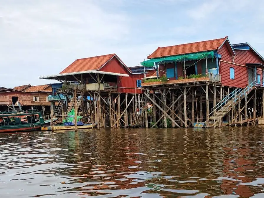 Le case di Kampong Khleang