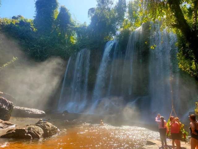 Cascata di Phnom Kulen, sito di pellegrinaggio buddhista